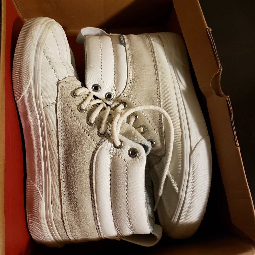 Vans - Picture 5 of 8